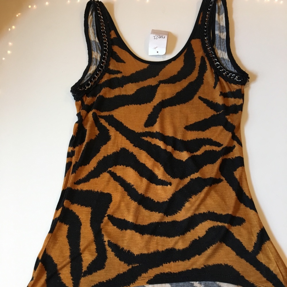 Rue 21 Leopard Print Top